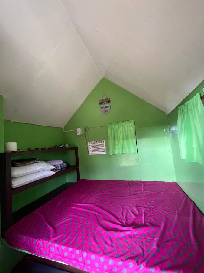 Batuan Roca'S Homestay Backpackers Chalet מראה חיצוני תמונה