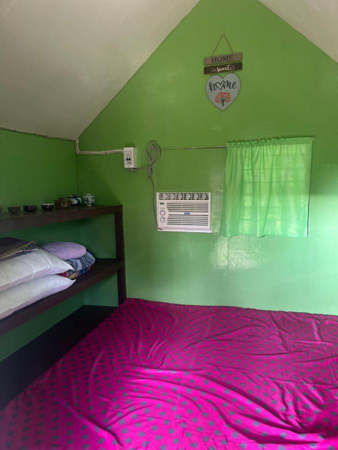 Batuan Roca'S Homestay Backpackers Chalet מראה חיצוני תמונה
