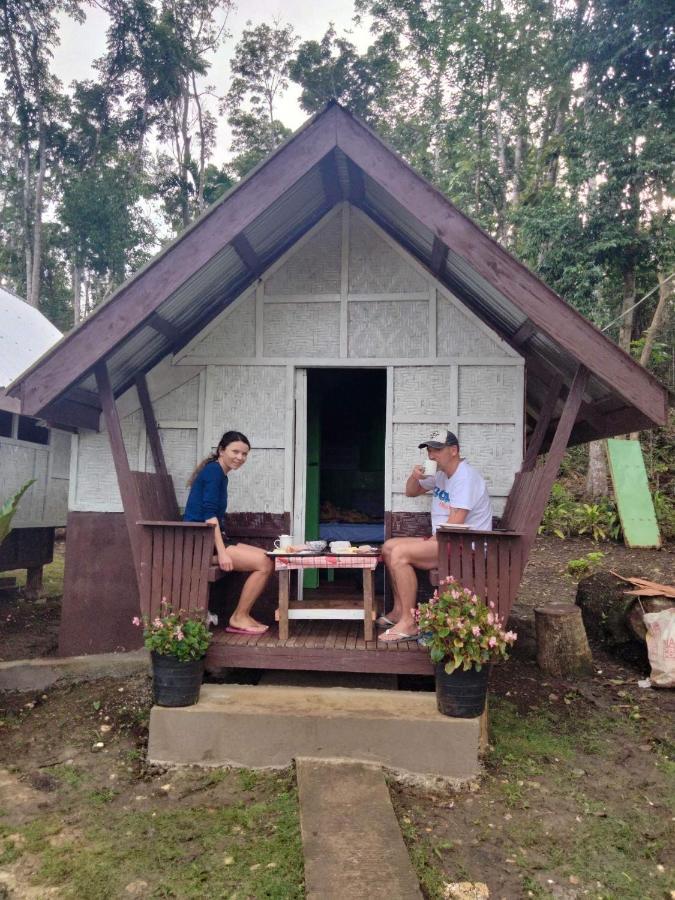 Batuan Roca'S Homestay Backpackers Chalet מראה חיצוני תמונה