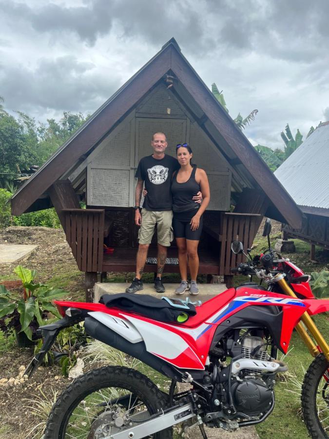 Batuan Roca'S Homestay Backpackers Chalet מראה חיצוני תמונה