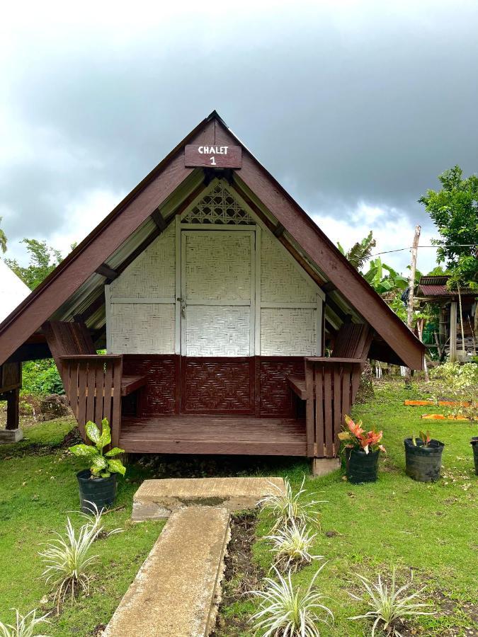 Batuan Roca'S Homestay Backpackers Chalet מראה חיצוני תמונה