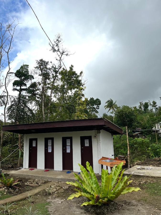 Batuan Roca'S Homestay Backpackers Chalet מראה חיצוני תמונה
