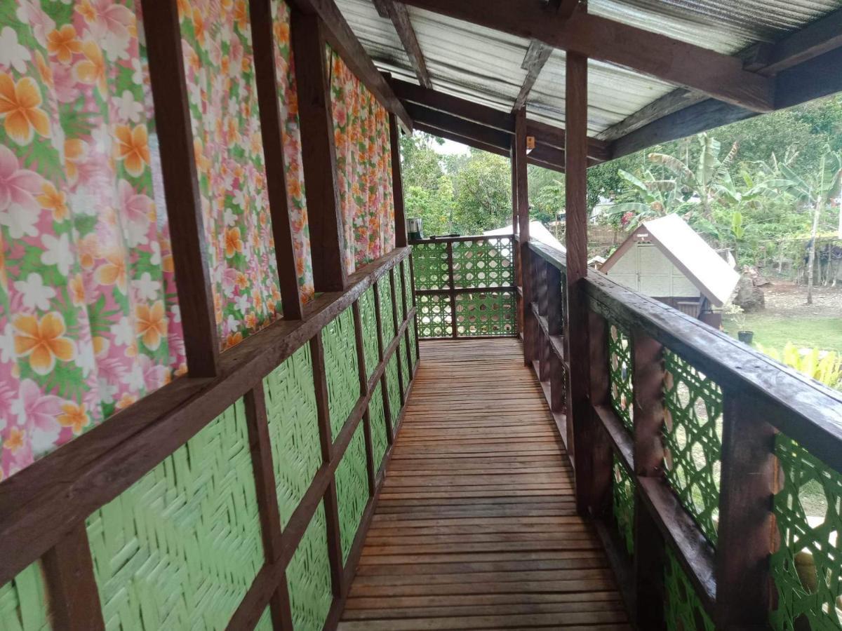 Batuan Roca'S Homestay Backpackers Chalet מראה חיצוני תמונה