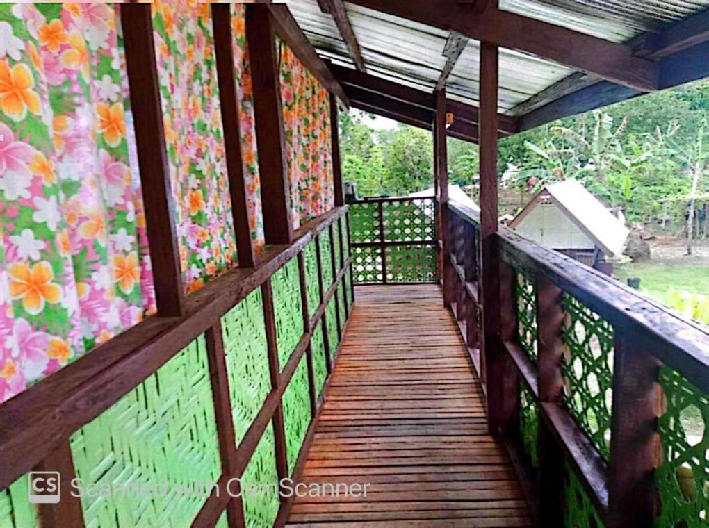 Batuan Roca'S Homestay Backpackers Chalet מראה חיצוני תמונה